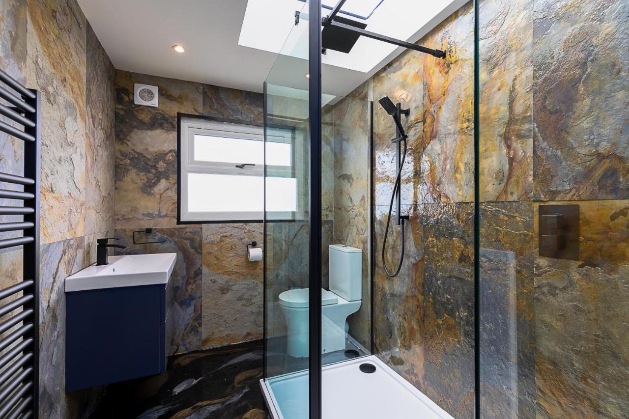 23 Trafalgar Square With Hot Tub And Cinema Scarborough Ngoại thất bức ảnh
