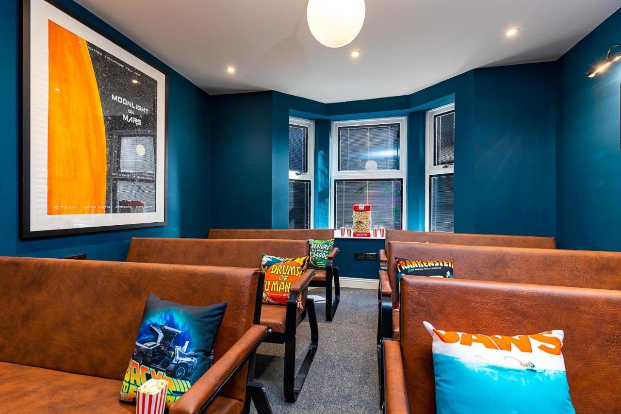 23 Trafalgar Square With Hot Tub And Cinema Scarborough Ngoại thất bức ảnh